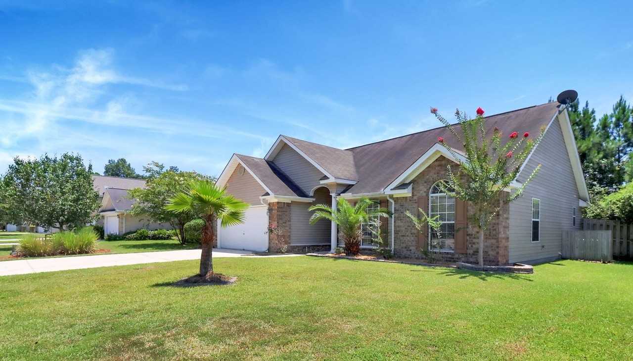 836 Laurel Hill Cir - Photo 2 of 30