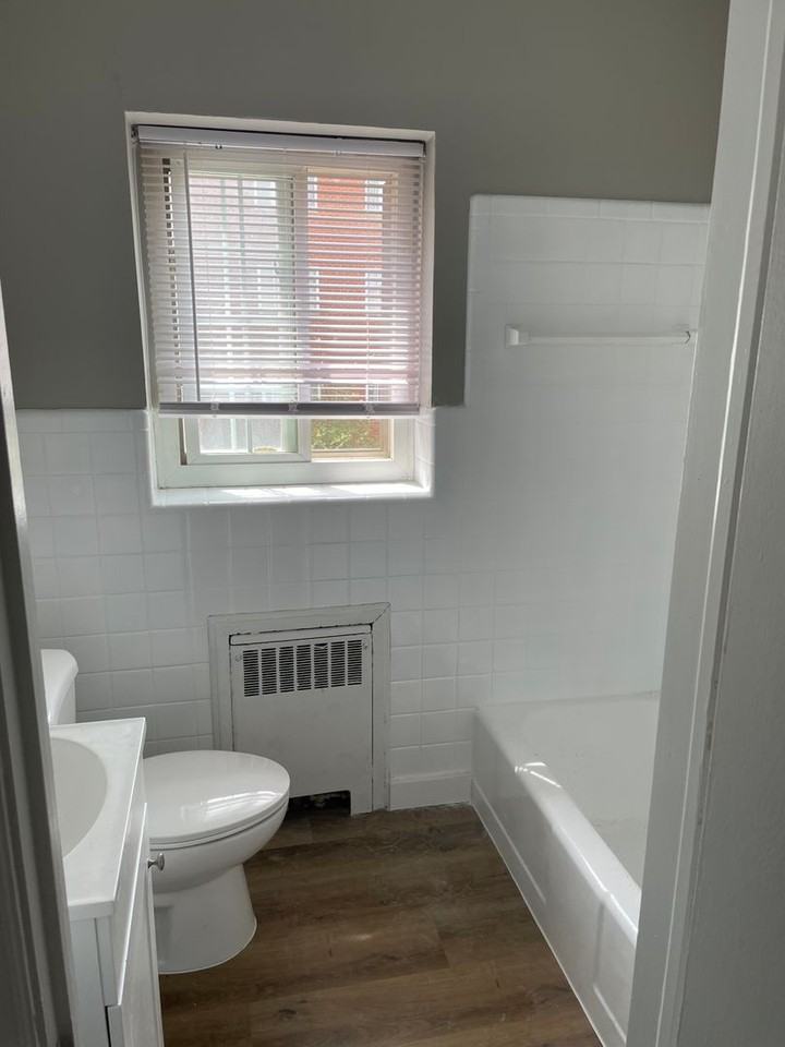 Avalon Crossing - Photo 5 of 9