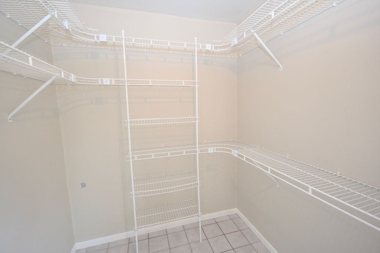 1320 2nd St Se - Photo 3 of 20