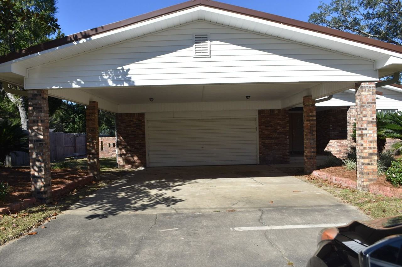 262 Mississippi Ave - Photo 4 of 41