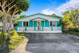 3443 Ne 3rd Ave - Photo 1 of 1