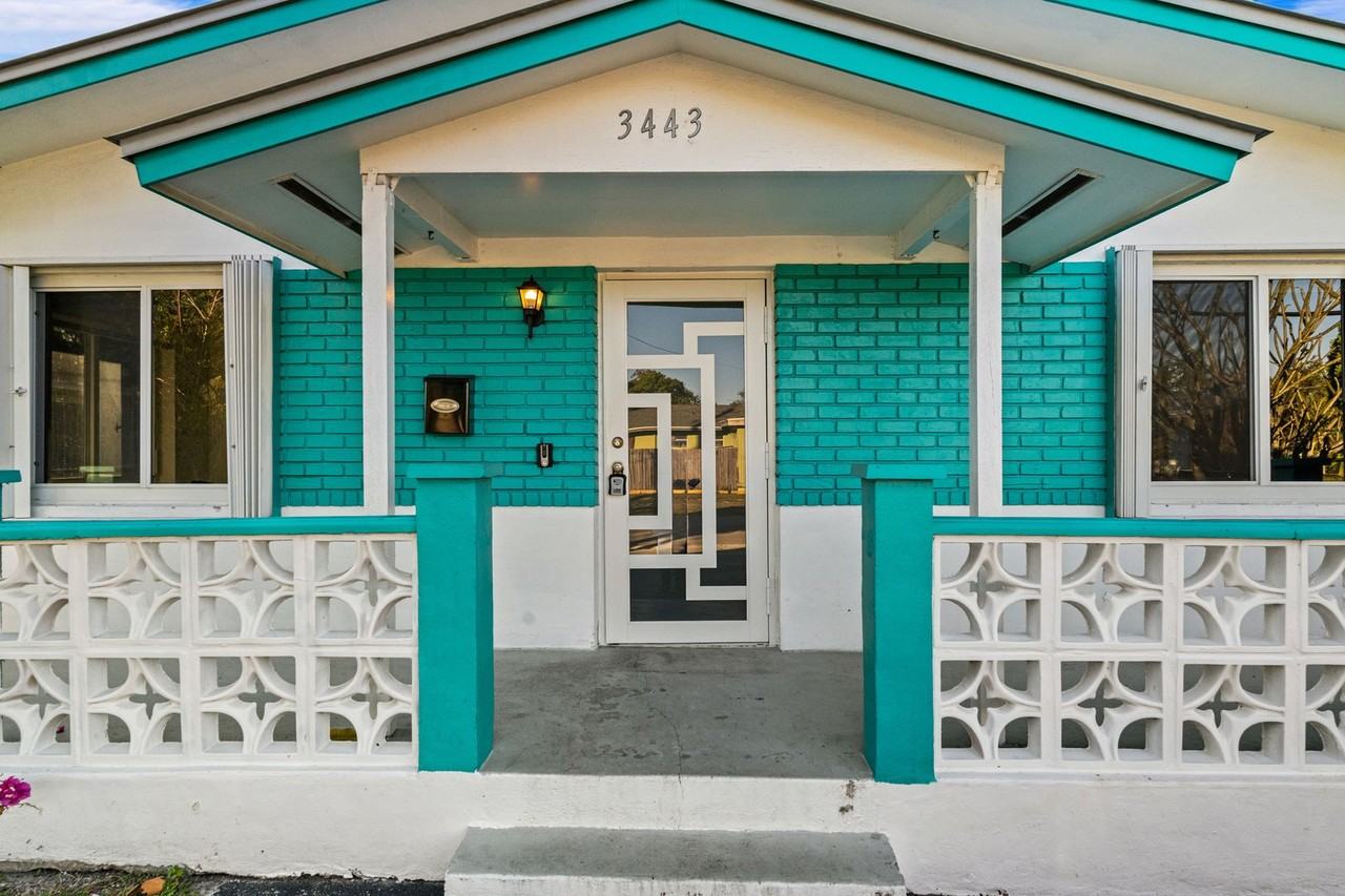 3443 Ne 3rd Ave - Photo 2 of 47