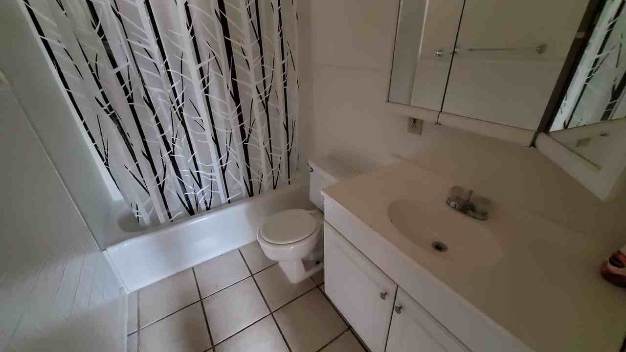 1509 Sw 48th Ave - Photo 7 of 8