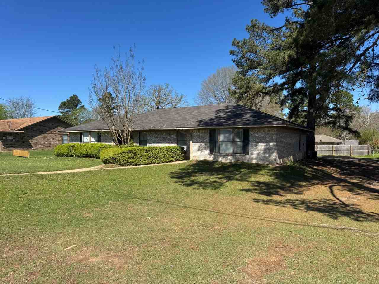 3242 Stoneridge Dr - Photo 3 of 27