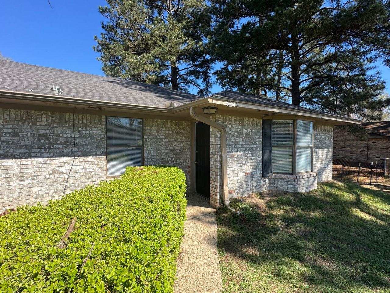 3242 Stoneridge Dr - Photo 4 of 27