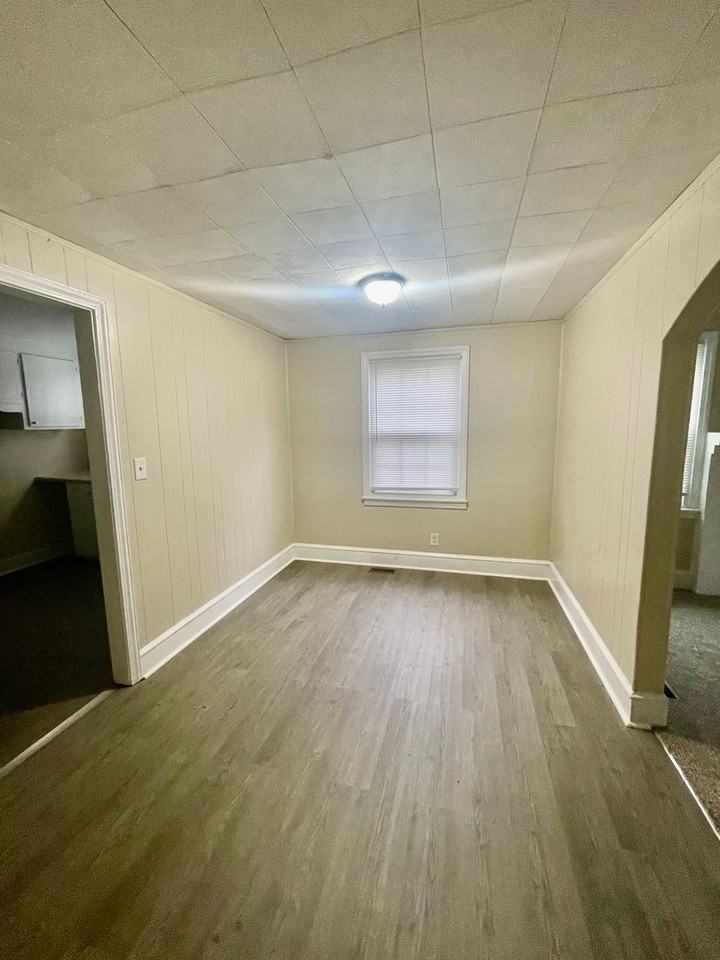 4100 Glenwood Dr - Photo 5 of 15