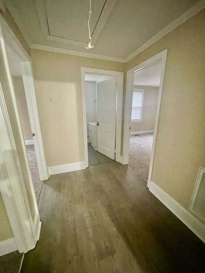 4100 Glenwood Dr - Photo 6 of 15