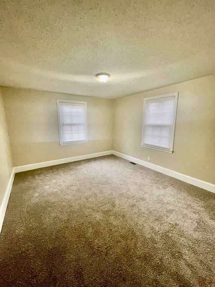 4100 Glenwood Dr - Photo 7 of 15