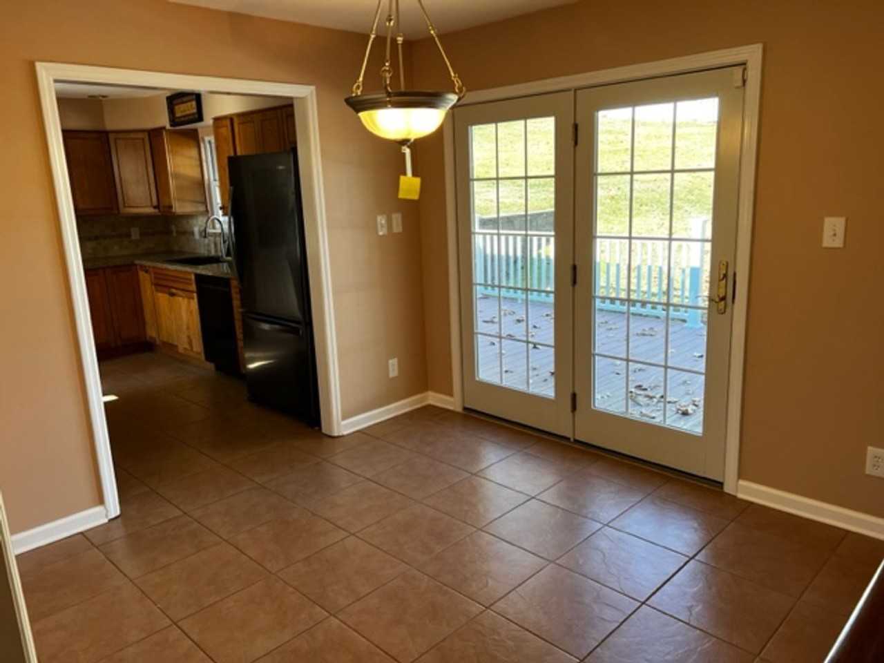 214A Louisiana Ave - Photo 5 of 20