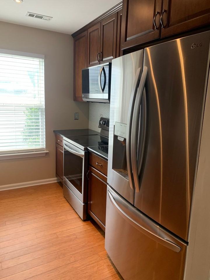 508 N Graham St - Photo 6 of 20