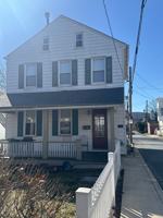 featured image of 322 E Broad St