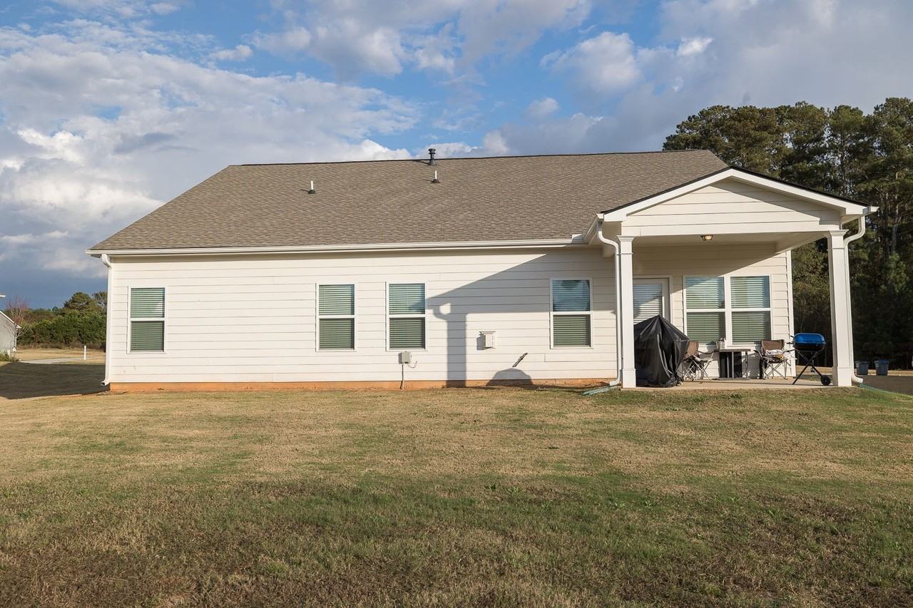 1420 Day Dr - Photo 2 of 24