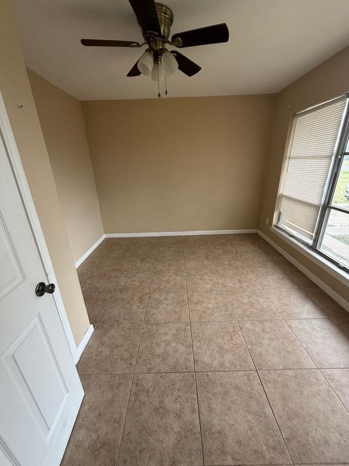 5120 Forsythe St - Photo 5 of 7