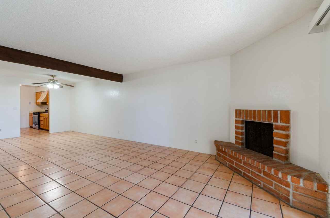 3035 N Desert Dr - Photo 5 of 31