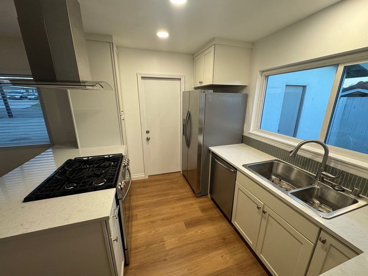 917 Myra Ave - Photo 2 of 20