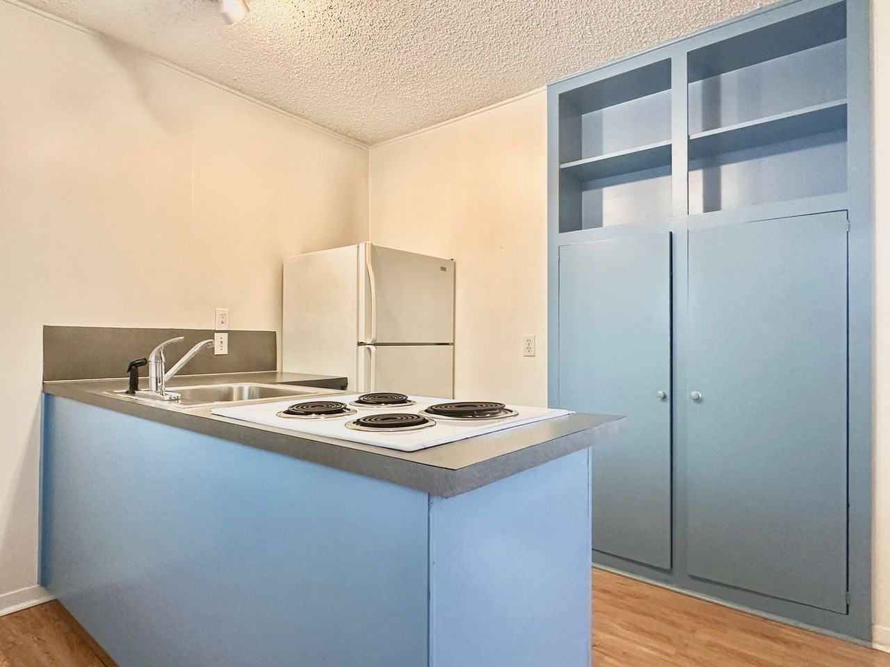 2721 Hemphill Park - Photo 4 of 8