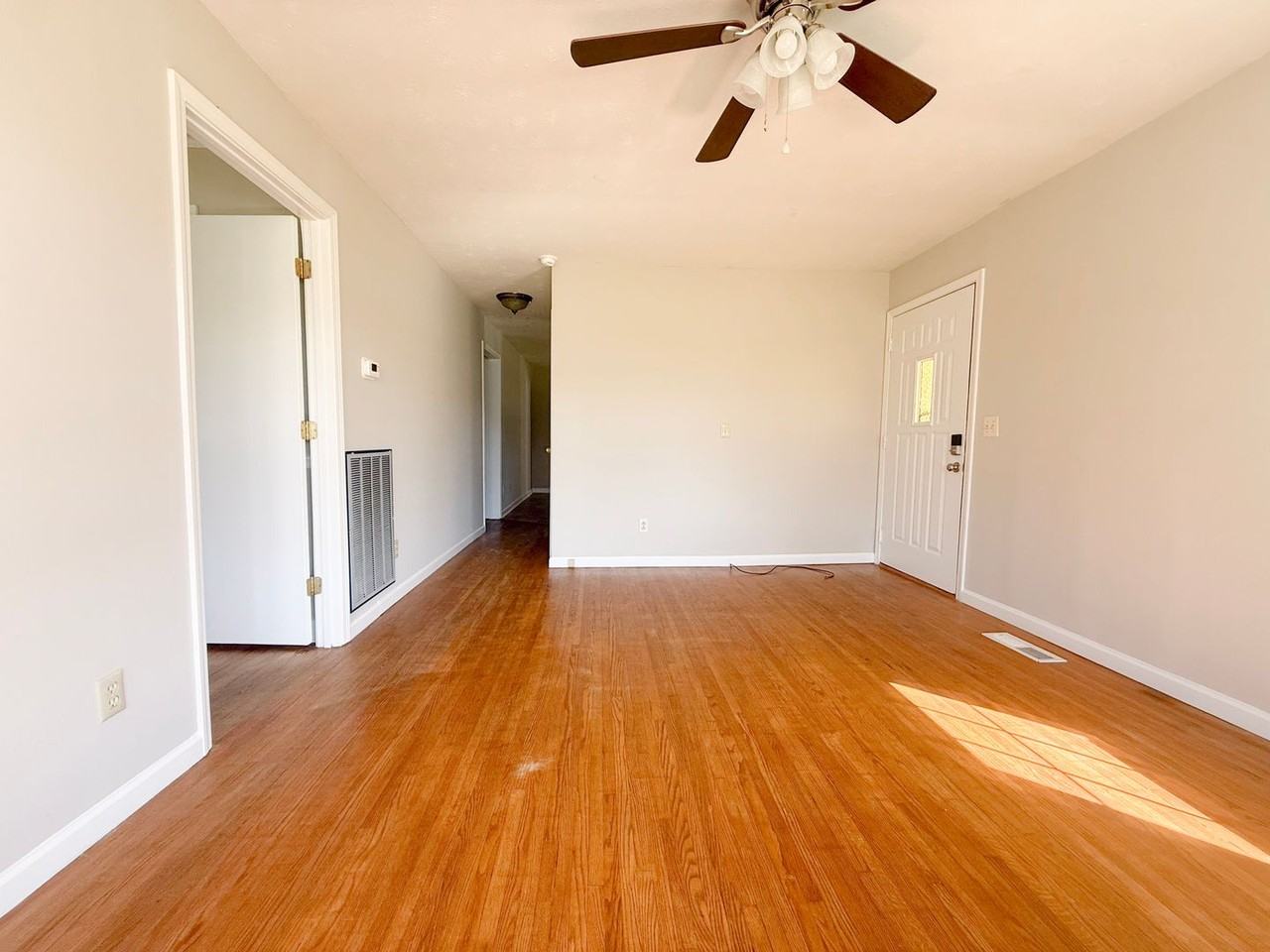 658 Whitson Chapel Rd - Photo 5 of 35