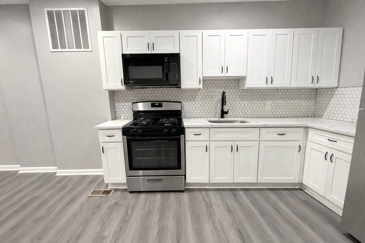 619 E 29th St - Photo 5 of 25