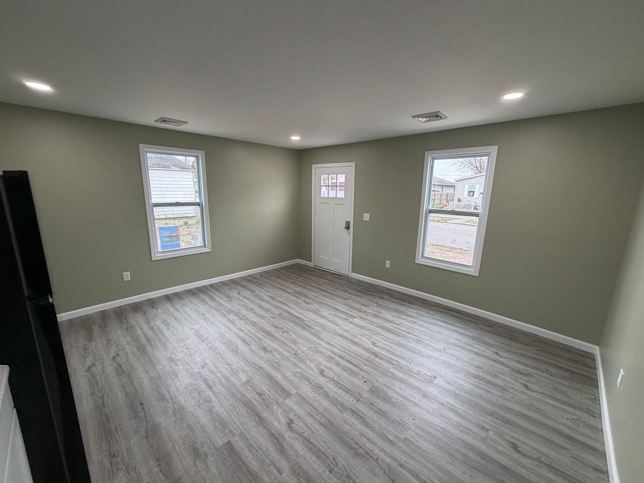 722 S Race St - Photo 6 of 7