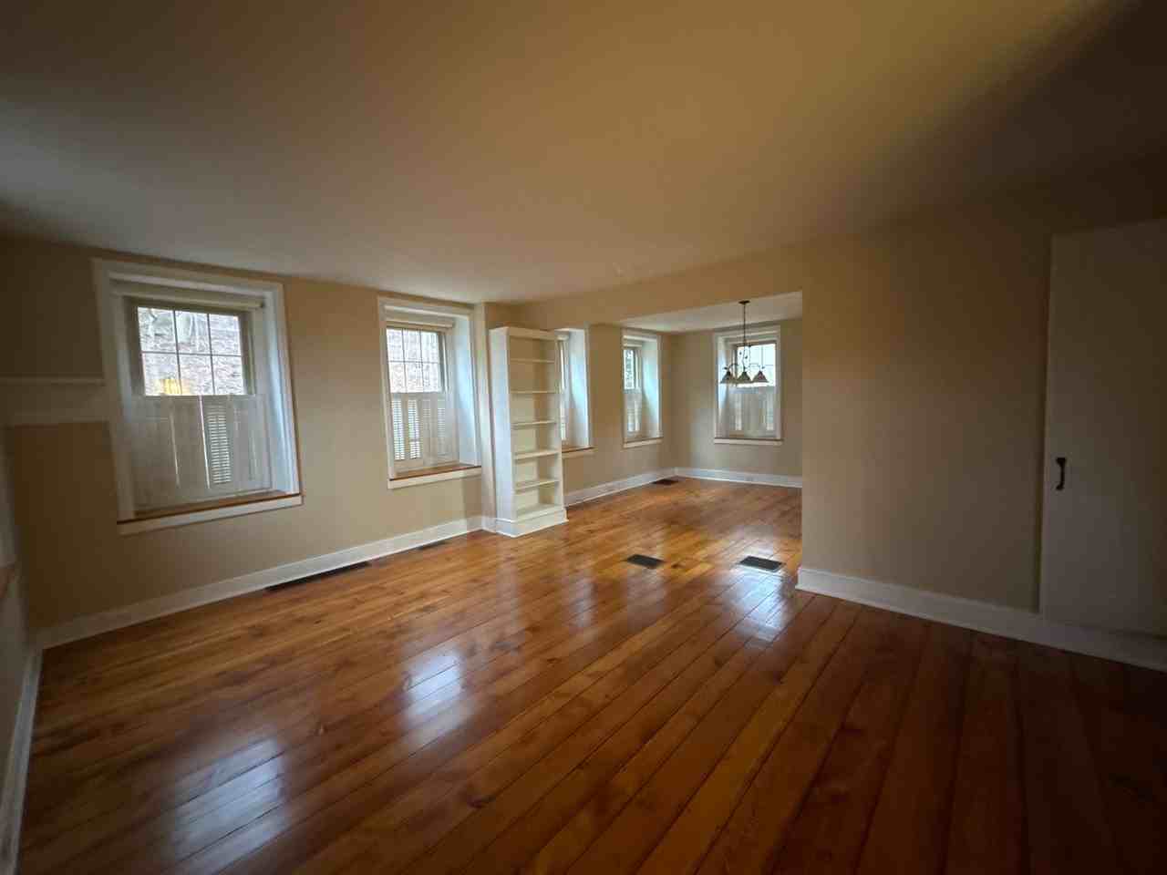 3686 Lower Saucon Rd - Photo 5 of 21