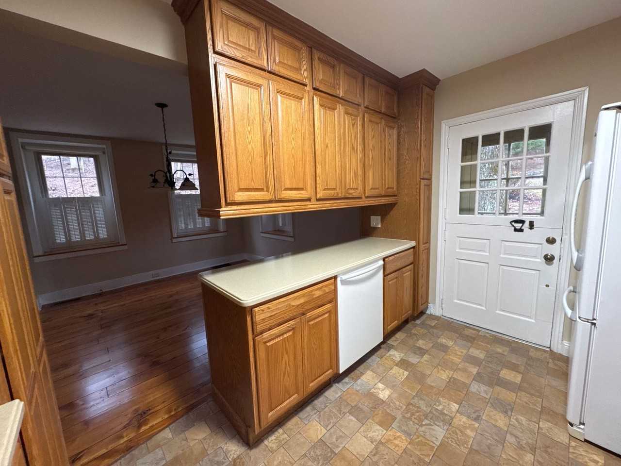 3686 Lower Saucon Rd - Photo 7 of 21