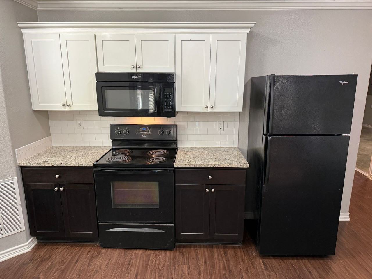 3992 Duchess Dr - Photo 7 of 17