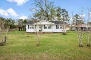 featured image of 200 Oleander St