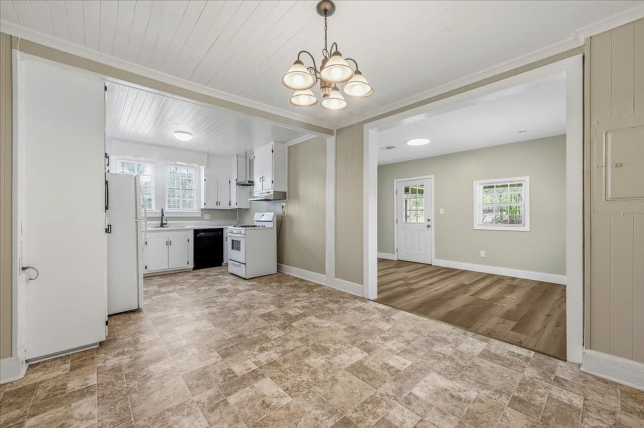 200 Oleander St - Photo 2 of 36