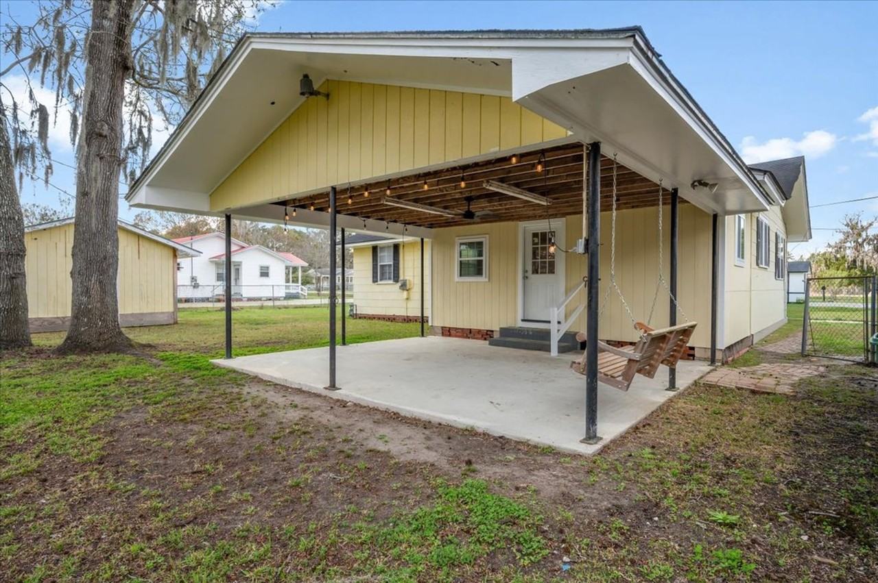 200 Oleander St - Photo 5 of 36