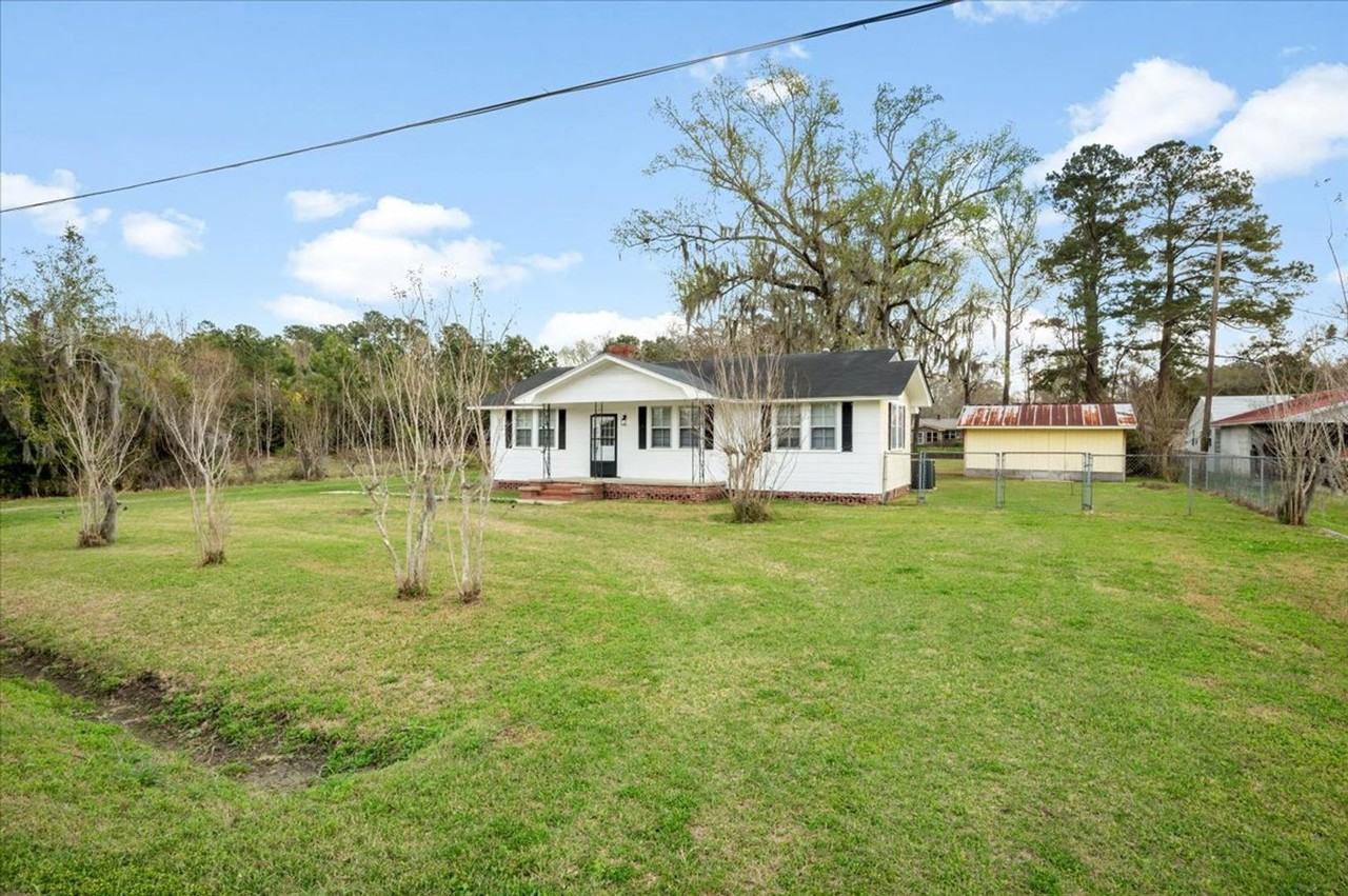 200 Oleander St - Photo 7 of 36