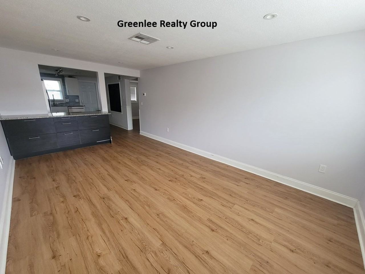 6907 Forest Ave - Photo 5 of 15