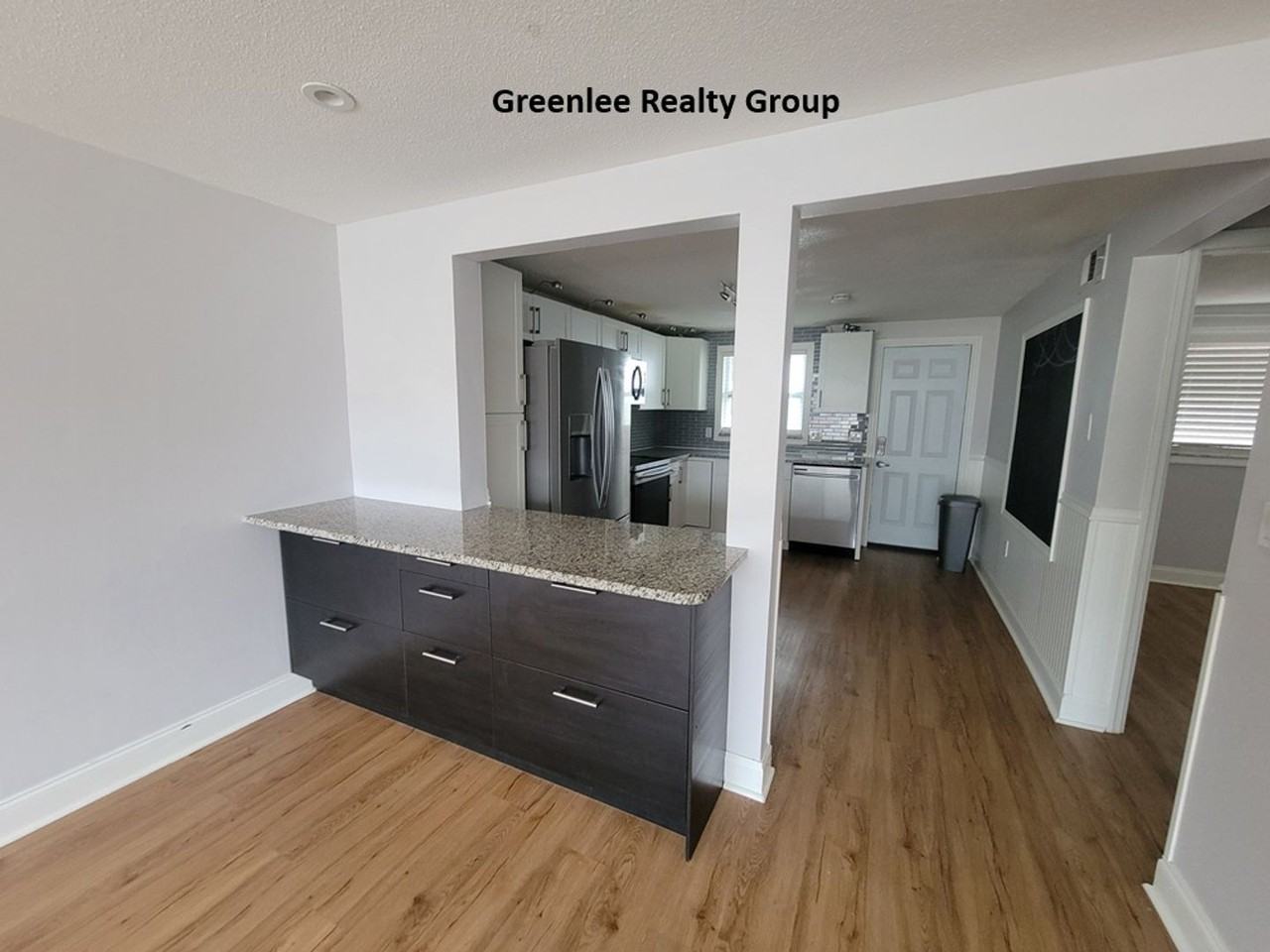 6907 Forest Ave - Photo 6 of 15