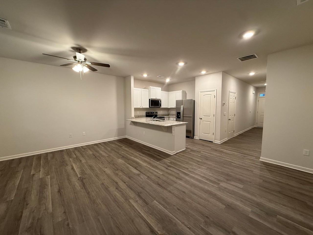 21 Sweetspire Dr Nw - Photo 3 of 12