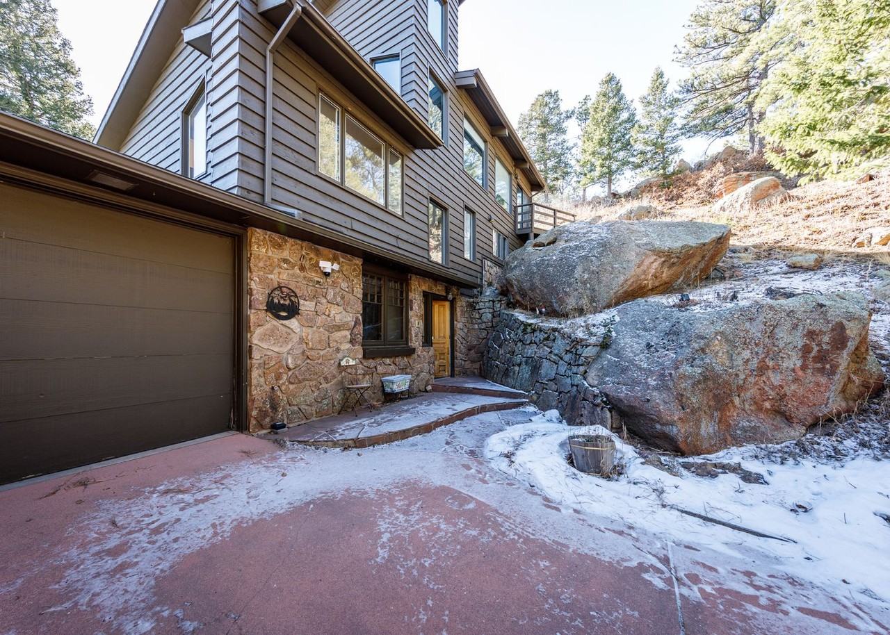 4825 Limestone Rd - Photo 2 of 43