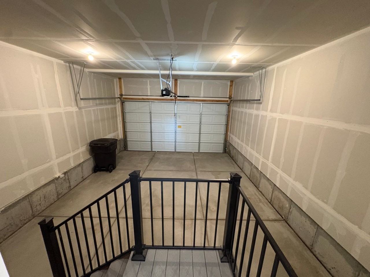 2993 W Lagrand St - Photo 7 of 31