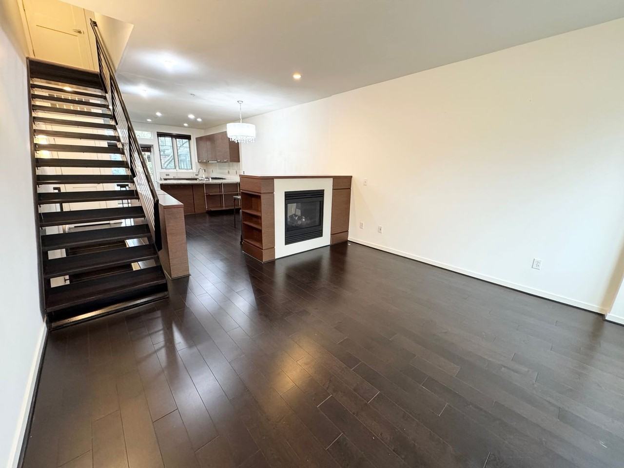 1200 Bellevue Way Ne - Photo 3 of 35