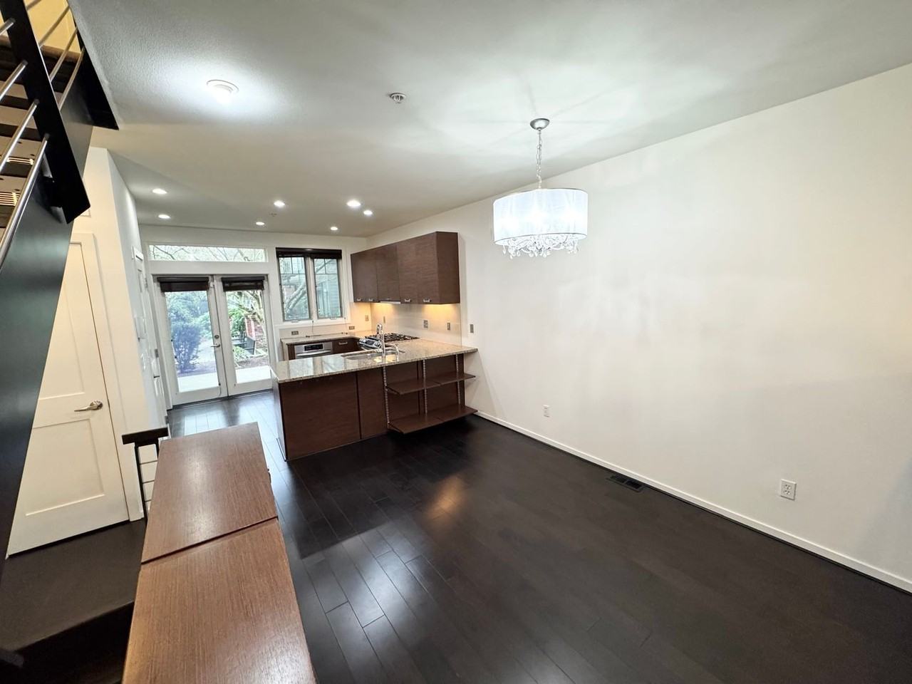 1200 Bellevue Way Ne - Photo 7 of 35