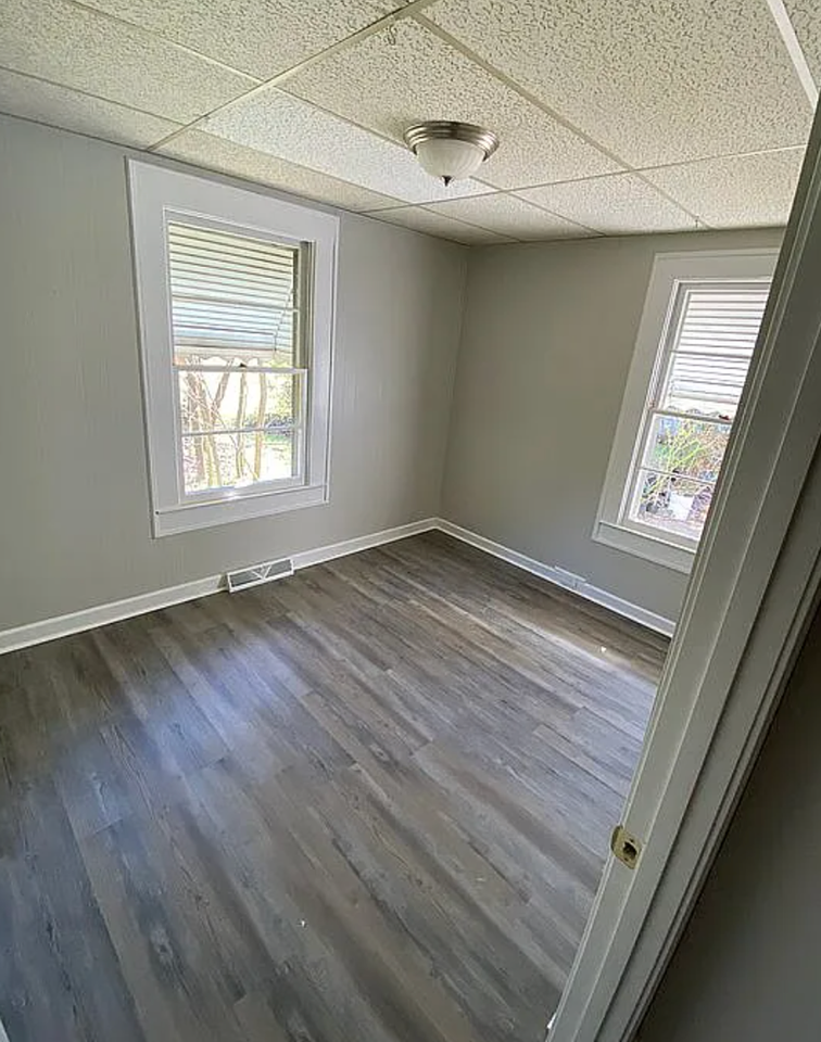 19 Geer St - Photo 4 of 13