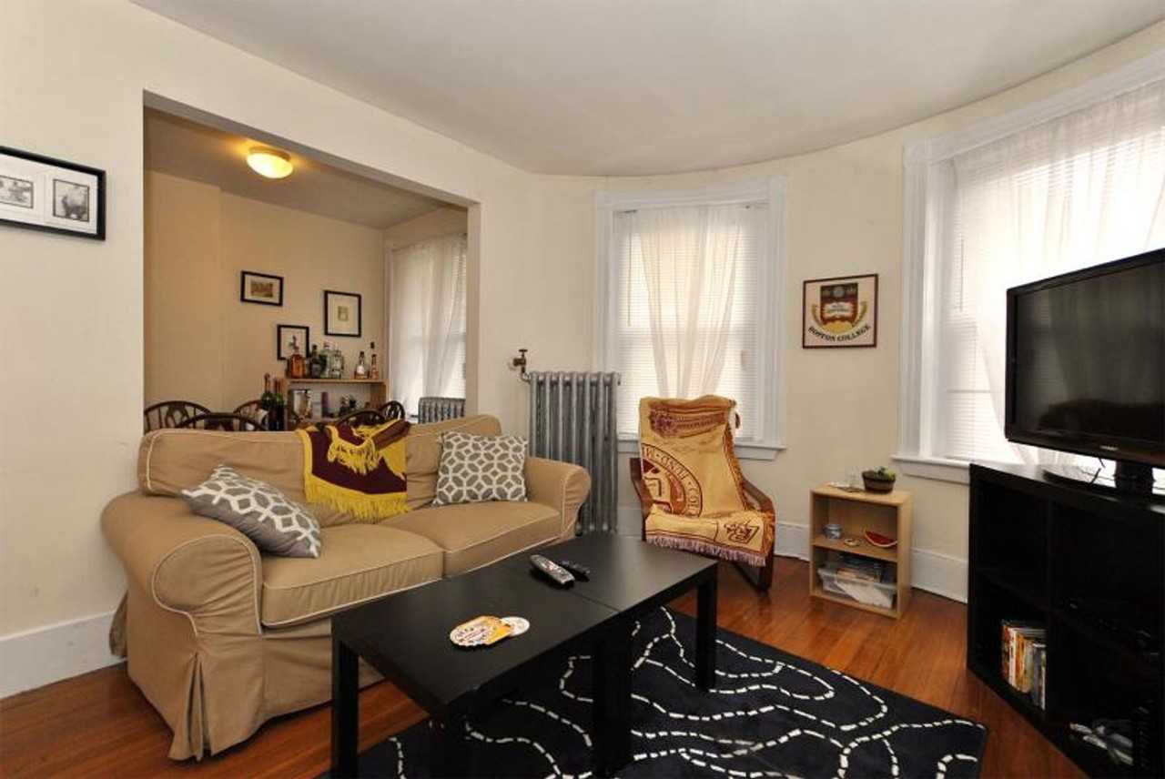 26 Linden St - Photo 2 of 10