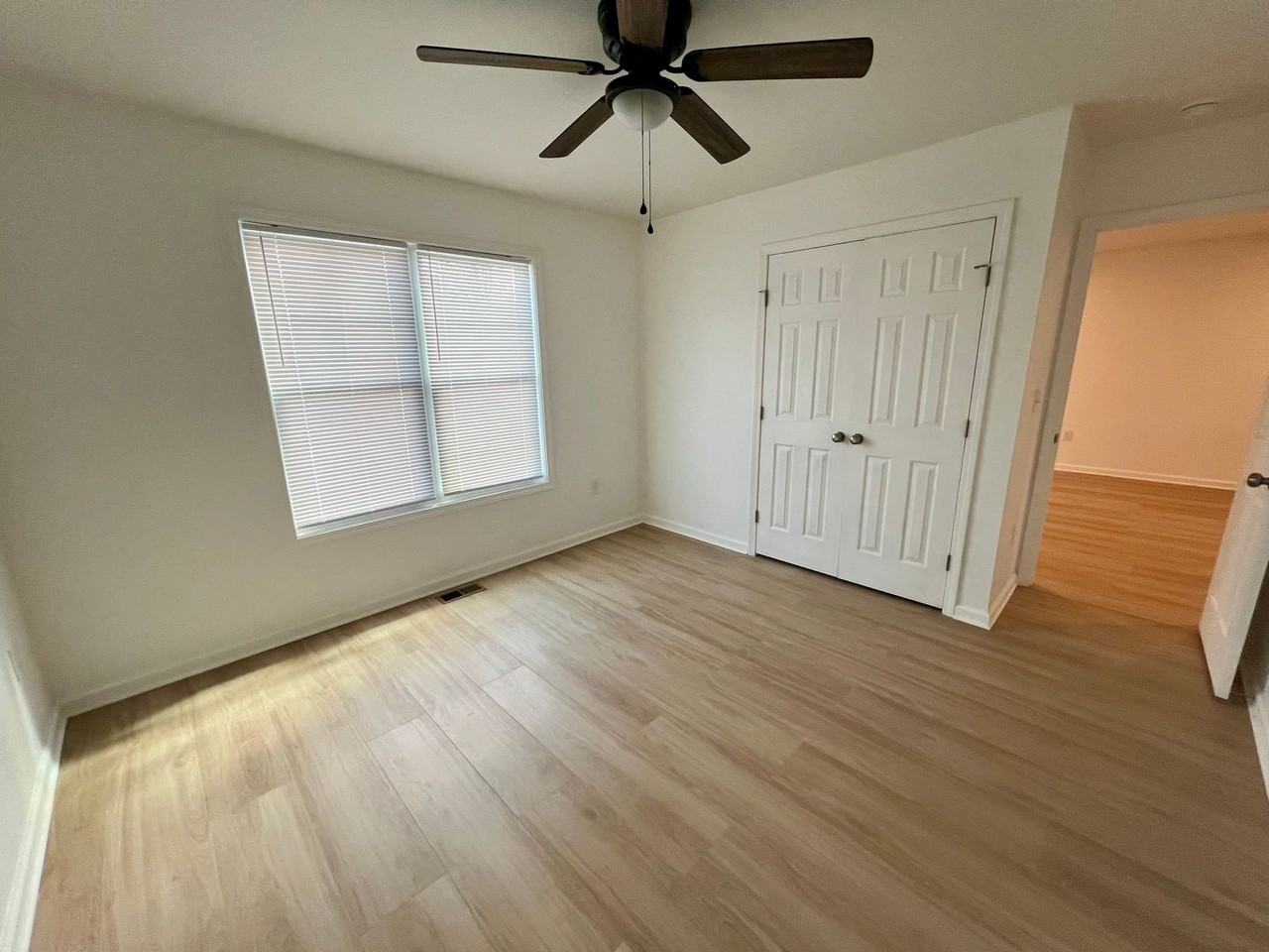 2020 Purcell Ave Ne - Photo 7 of 10