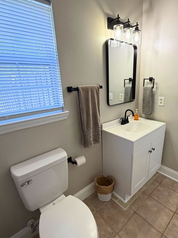 102 Driftwood Ct - Photo 4 of 20