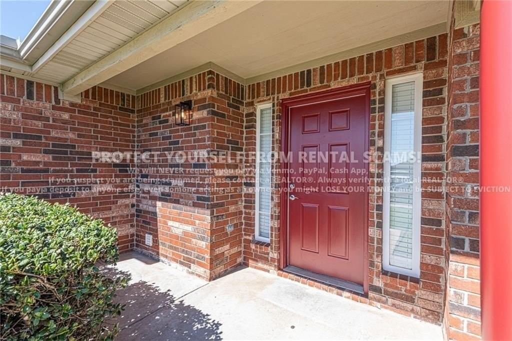 3806 Sw Hansom Loop - Photo 3 of 18