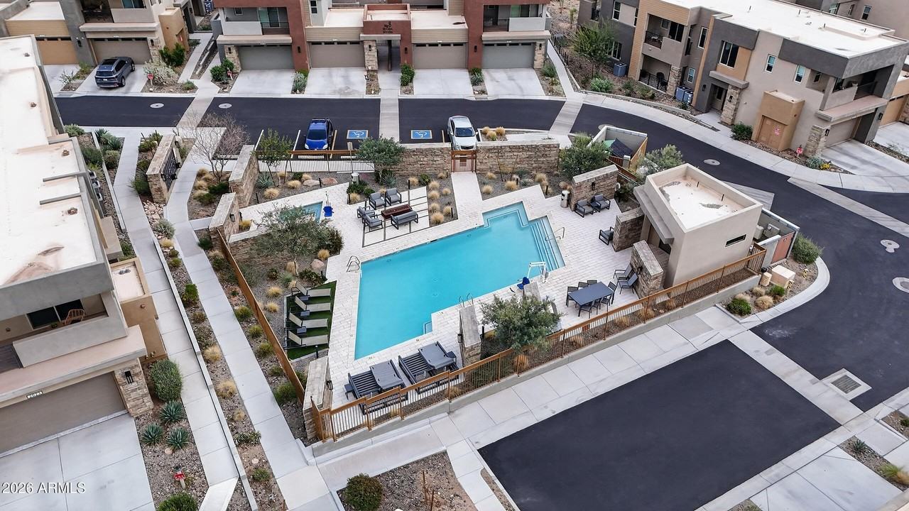 11673 N 136th St Unit 2009 - Photo 4 of 48