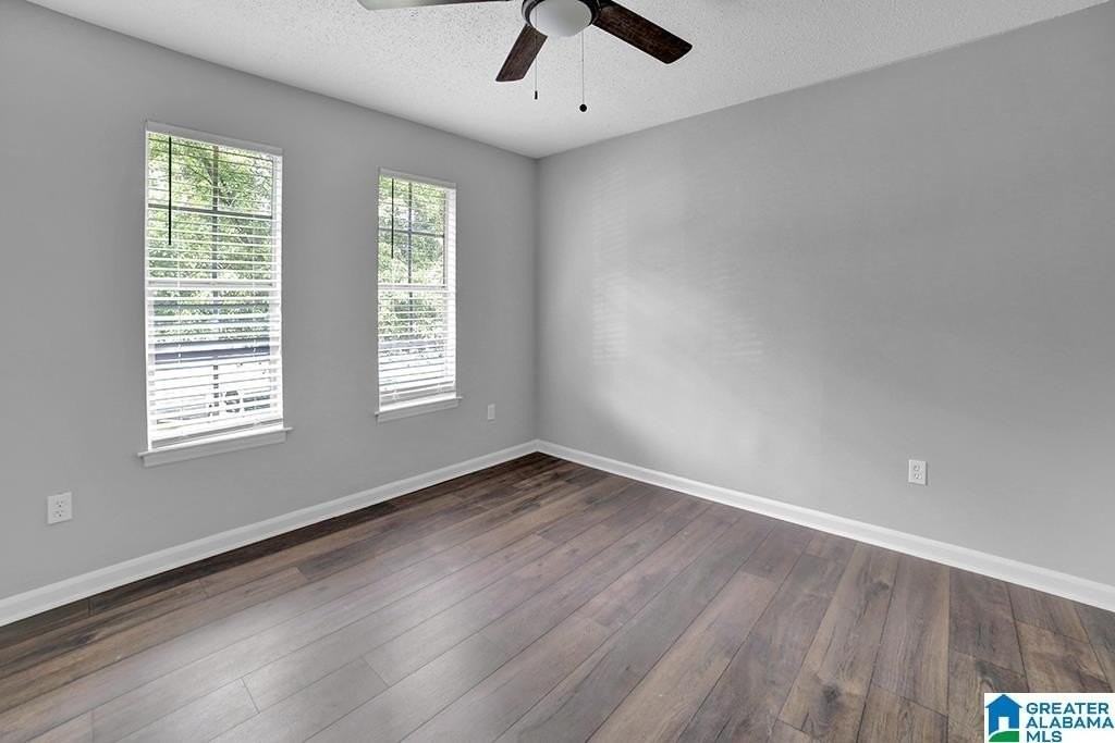 1053 Ivy Creek Trl - Photo 5 of 23