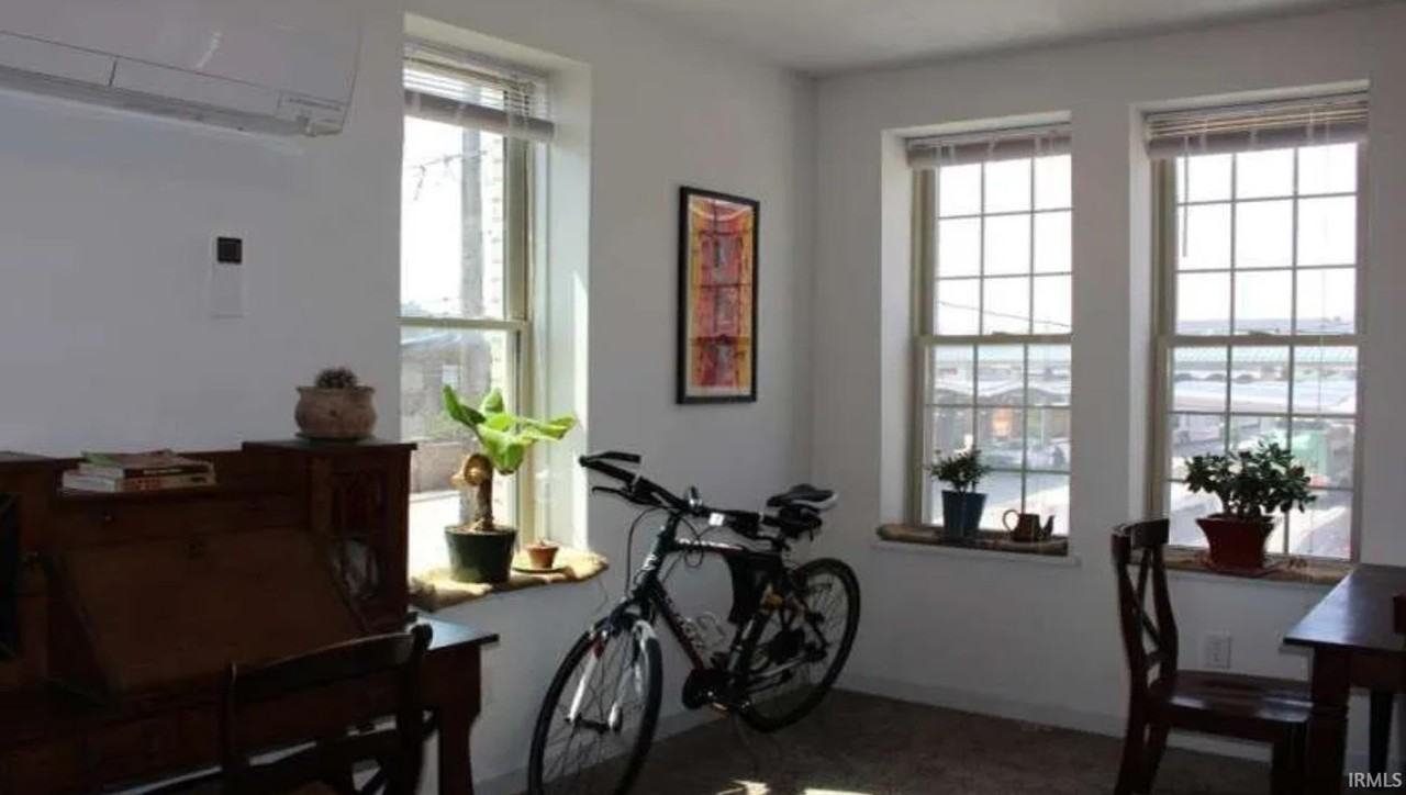 303 S Washington St #2 - Photo 4 of 11