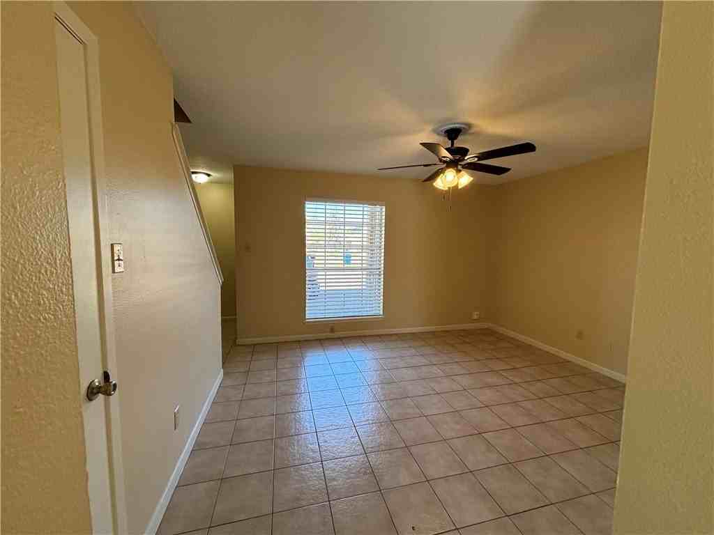 7214 Owen Ct Apt 2 #2 - Photo 3 of 18