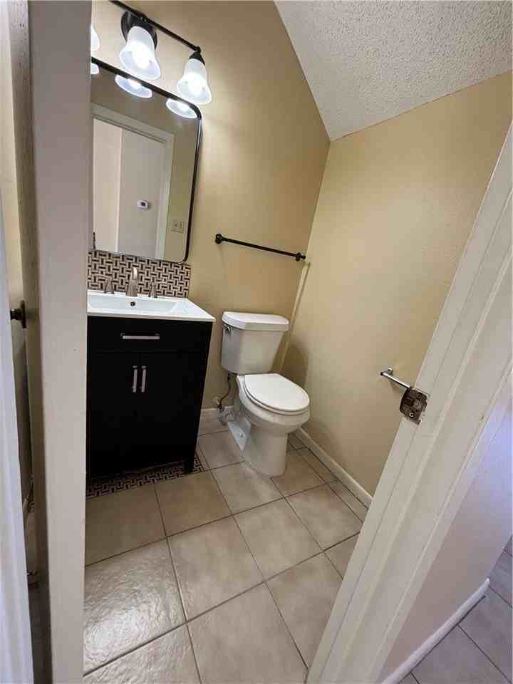 7214 Owen Ct Apt 2 #2 - Photo 6 of 18