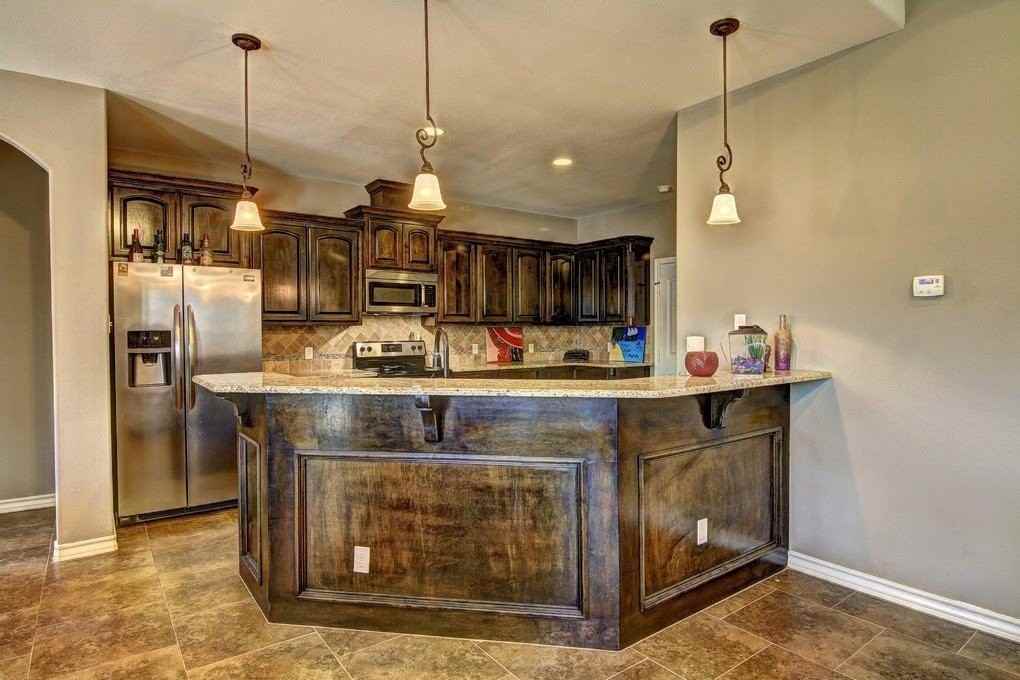 1118 Blackbuck Ln - Photo 5 of 40