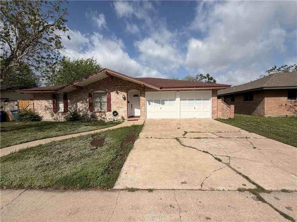 5313 Carriage Ln - Photo 2 of 24