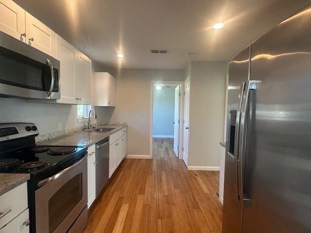 737 Webb St - Photo 3 of 8